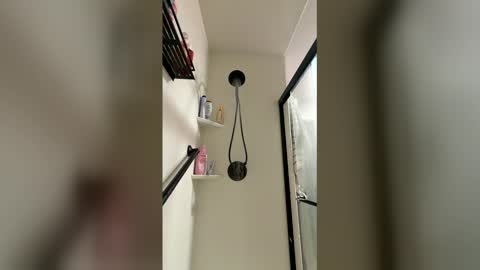 yourstoforget online show from 31, 3, 2026