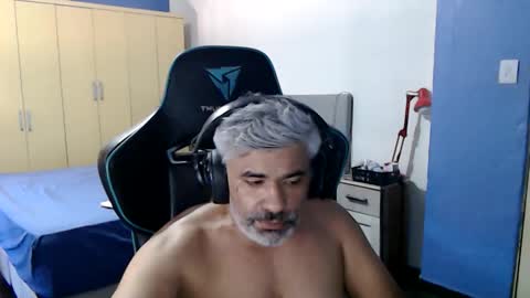 yourtoytoyoumaster3 online show from 19, 12, 2025