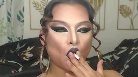 Snapshot of yourtrannyqueenxxx chatting on 8, 10, 2025 Anastacia Grey online show from 8, 10, 2025