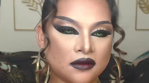 Snapshot of yourtrannyqueenxxx chatting on 14, 10, 2025 Anastacia Grey online show from 14, 10, 2025