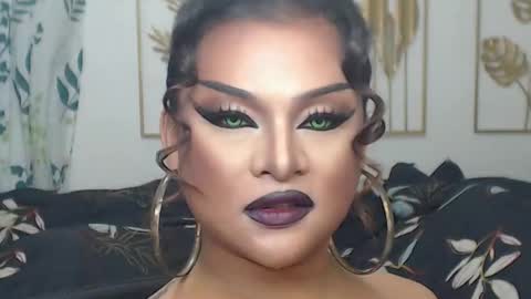 Snapshot of yourtrannyqueenxxx chatting on 6, 11, 2025 Anastacia Grey online show from 6, 11, 2025