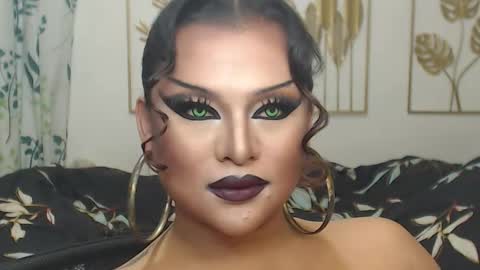 Snapshot of yourtrannyqueenxxx chatting on 11, 11, 2025 Anastacia Grey online show from 11, 11, 2025