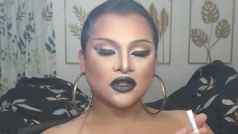 Snapshot of yourtrannyqueenxxx chatting on 23, 11, 2025 Anastacia Grey online show from 23, 11, 2025