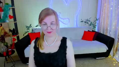 Snapshot of youruniverser chatting on 7, 7, 2026 Alice online show from 7, 7, 2026