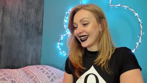 Snapshot of yourvenus00 chatting on 28, 1, 2025 YourVenus00 -Follow my OF online show from 28, 1, 2025