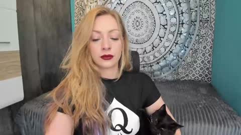 YourVenus00 -Follow my OF online show from 11, 5, 2026