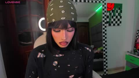 Snapshot of yourvirtualgirlfriennd chatting on 5, 12, 2025 GI online show from 5, 12, 2025