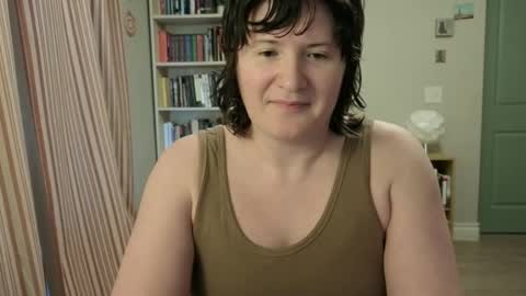 Rose Noire online show from 8, 4, 2026