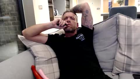 Snapshot of youwantus69 chatting on 10, 12, 2024 You want us 69 online show from 10, 12, 2024