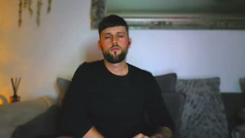 youzername2 online show from 22, 12, 2025