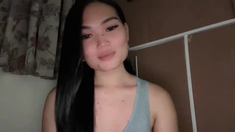 yrdrmgrl_jennie26 online show from 27, 11, 2025