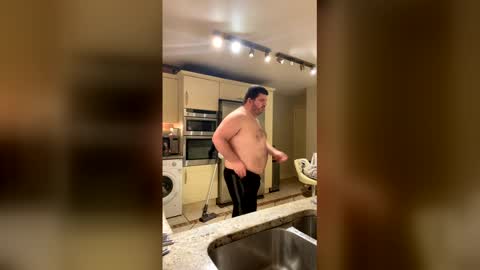 Yugo -  online show from 17, 12, 2025