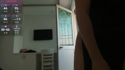 Snapshot of yuki_mii chatting on 2, 12, 2025 Yuki online show from 2, 12, 2025