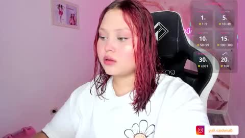 Snapshot of yuli_cardona_ chatting on 17, 12, 2025 Yuliet online show from 17, 12, 2025