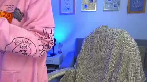 yulian_vasquez online show from 3, 12, 2025