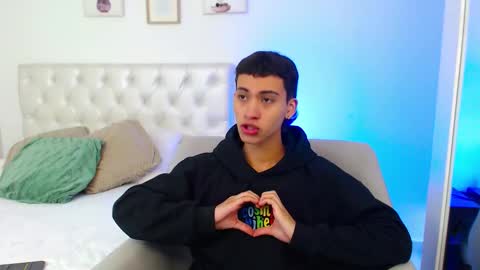 yulian_vasquez online show from 24, 2, 2026