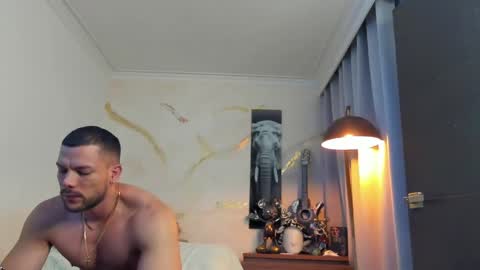 yulian 2811 online show from 22, 5, 2026