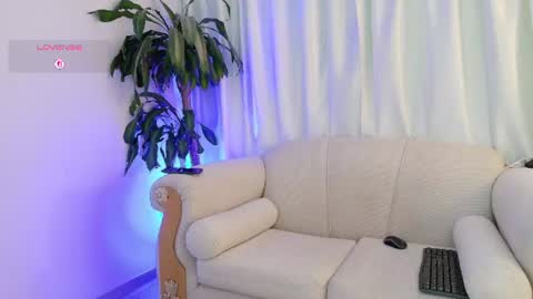 Snapshot of yuliethpetite chatting on 13, 7, 2026 yuliethpetite online show from 13, 7, 2026