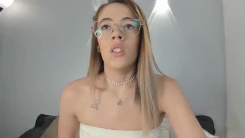 yulievans online show from 11, 1, 2025