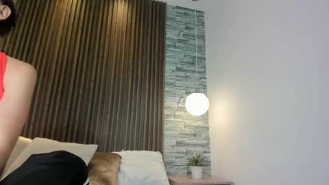 yulievans online show from 22, 1, 2025