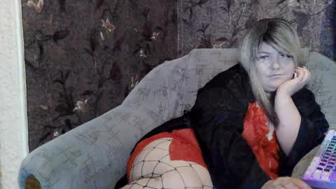 Snapshot of yuliiared chatting on 4, 8, 2026 yuliiared online show from 4, 8, 2026