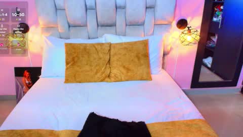 Snapshot of yulina_xue chatting on 11, 11, 2025 Yulina online show from 11, 11, 2025