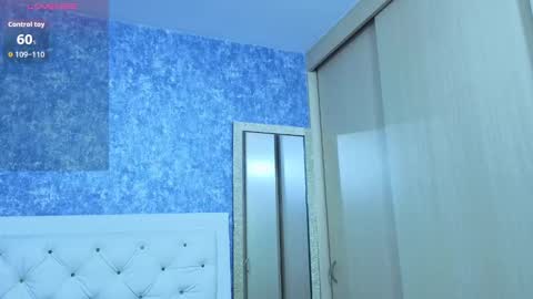 Snapshot of yulissa_girls chatting on 22, 9, 2025 yulissa_girls online show from 22, 9, 2025