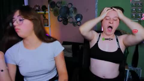 Snapshot of yume_sakura_ chatting on 17, 10, 2025 yume_sakura_ online show from 17, 10, 2025