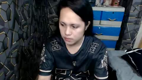 yumi online show from 3, 10, 2025