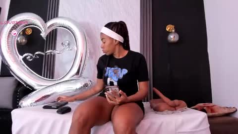 Snapshot of yummyduo chatting on 25, 4, 2026 Yummyduo online show from 25, 4, 2026