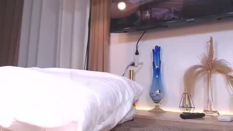 Justine online show from 15, 9, 2025