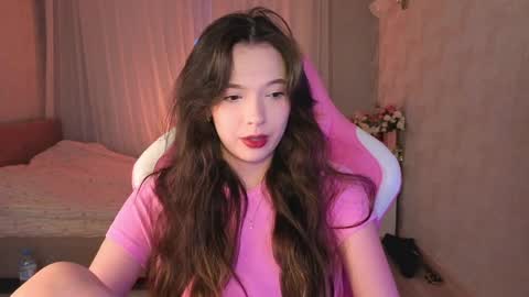 Yuna online show from 6, 4, 2026