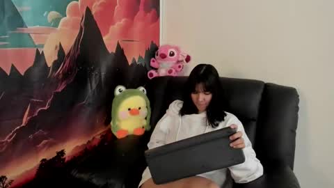 Yuna online show from 25, 2, 2026