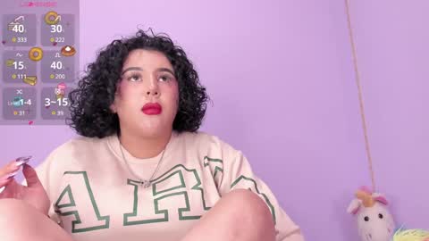 yunahott_ online show from 13, 1, 2025