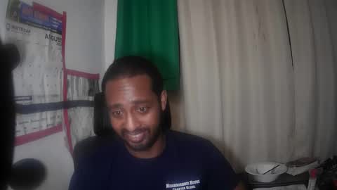 Snapshot of yungma chatting on 27, 10, 2025 yungswade online show from 27, 10, 2025