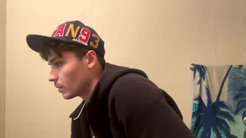 yungstudbev online show from 10, 1, 2025