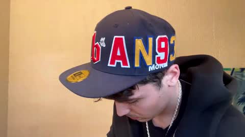 yungstudbev online show from 14, 1, 2025