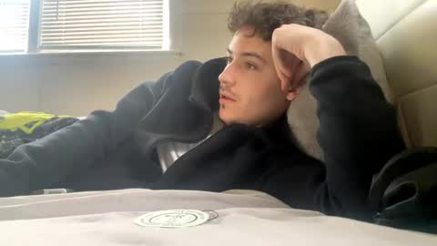 yungstudbev online show from 7, 3, 2025