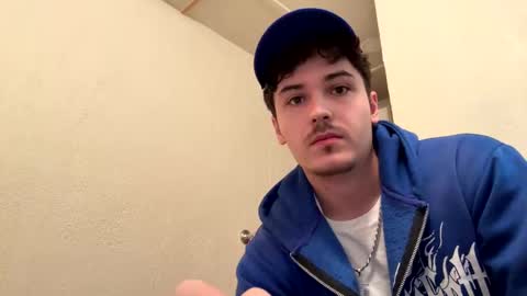 yungstudbev online show from 6, 10, 2025