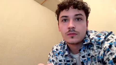 yungstudbev online show from 7, 10, 2025