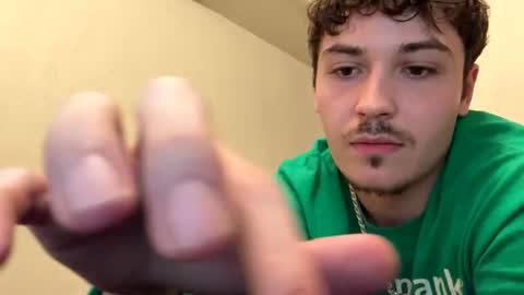 yungstudbev online show from 17, 10, 2025