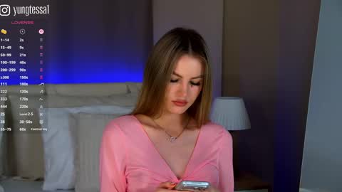 Snapshot of yungtessa chatting on 31, 5, 2026 Tessa online show from 31, 5, 2026