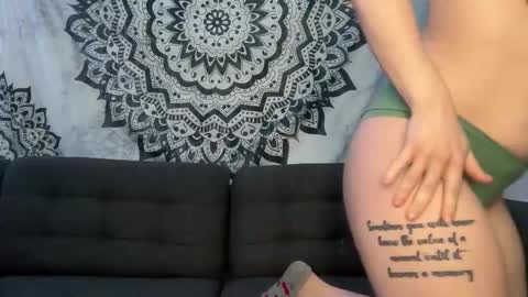 yurdreams_22 online show from 2, 3, 2026