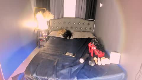 Snapshot of yuriefoster chatting on 21, 2, 2025 Yurie online show from 21, 2, 2025