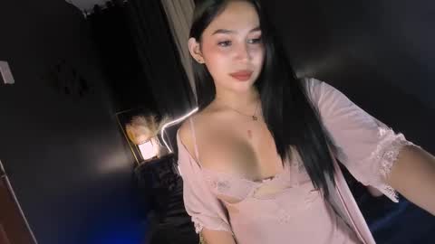 Snapshot of yuriefoster chatting on 25, 2, 2025 Yurie online show from 25, 2, 2025