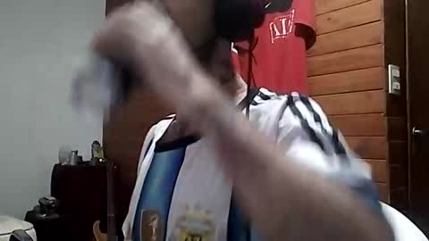 Yuumi online show from 12, 4, 2026