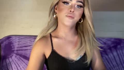 Miss Cali online show from 12, 1, 2025