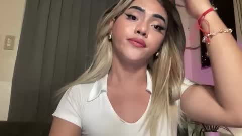 Snapshot of yvonne_guidotti chatting on 31, 5, 2026 Miss Cali online show from 31, 5, 2026