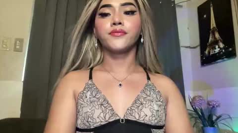 Snapshot of yvonne_guidotti chatting on 1, 6, 2026 Miss Cali online show from 1, 6, 2026