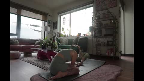 Snapshot of yyuckyy chatting on 23, 1, 2025 Yucky online show from 23, 1, 2025